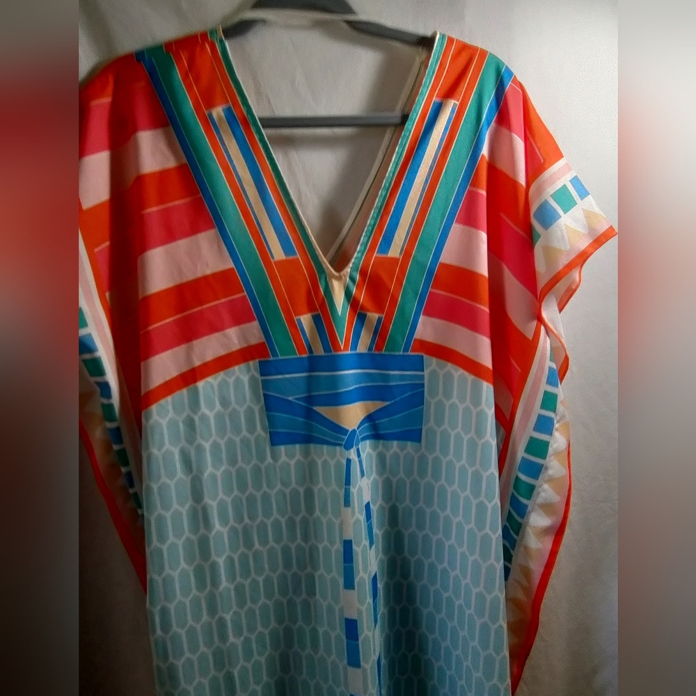 Caftans Colorful Red and Blue Graphic Print OS Pre-owned EUC - Picture 2 of 9